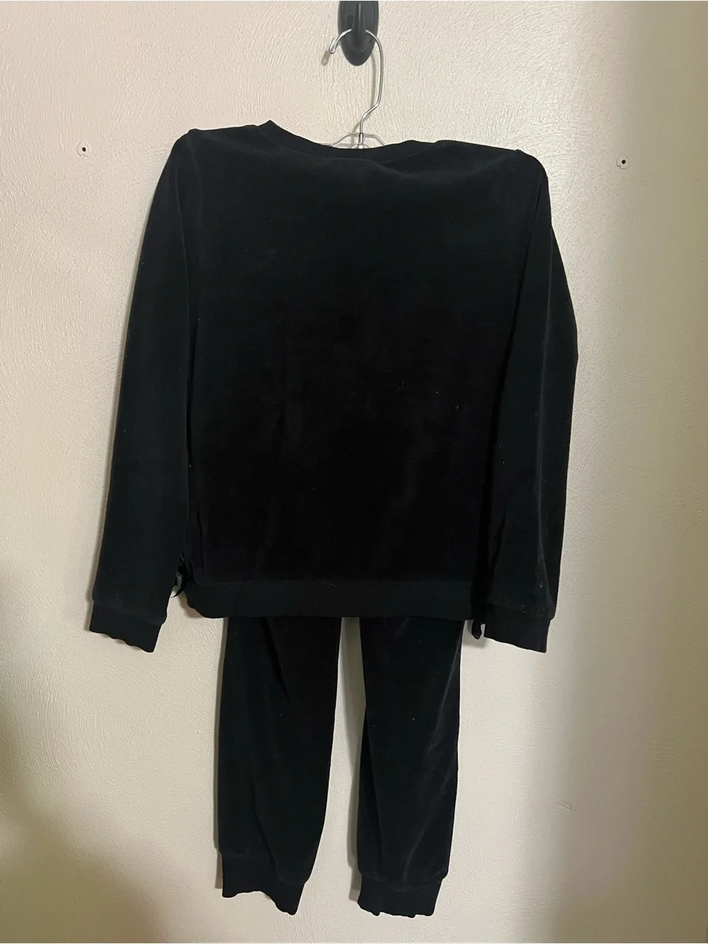 JUICY‎ COUTURE Classic Velour Track Suit with Rhinestone Logo Black Gold Girls M